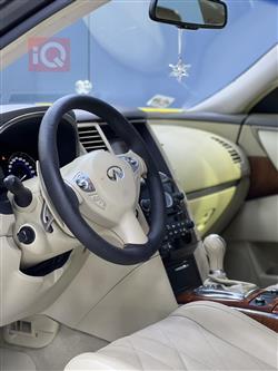 انفنتي QX70